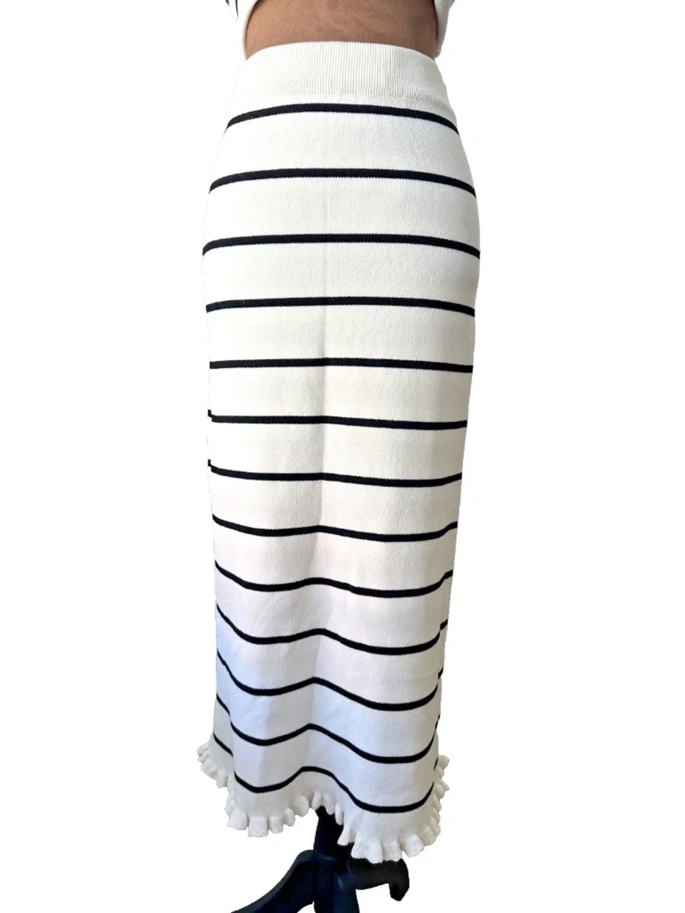 Women's 2-Piece Cream & Black Striped Knit Skirt Set Sleeveless Top Preloved